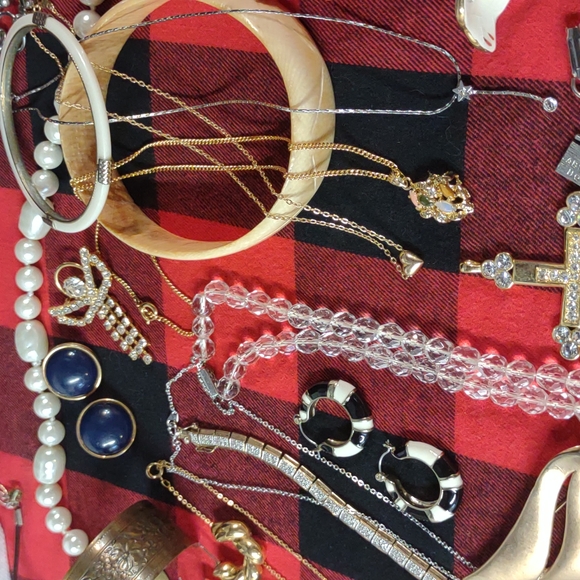 Vintage Jewelry Lot Signed Rhinestones Sterling Silver Glass Jade Unique Vintage - Picture 10 of 16